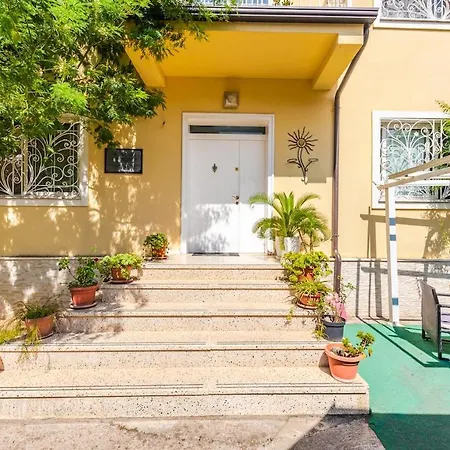 Apartment 'easy Steps' - 3 - Pro Bono *